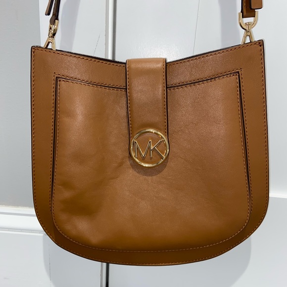 MK Satchel Purse - Picture 1 of 6